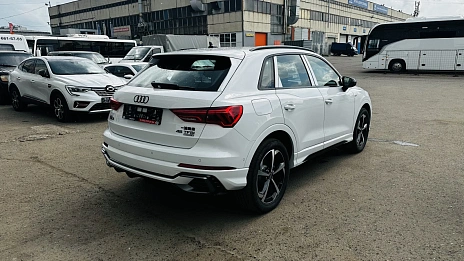 Audi Q3, 2025г, полный привод, робот