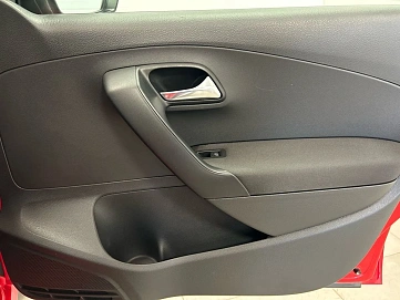 Volkswagen Polo, 2009г, передний привод, механика