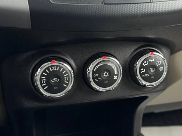 Citroen C-Crosser, 2011г, полный привод, вариатор