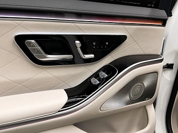 Mercedes-Benz S-Класс, 2023г, полный привод, автомат