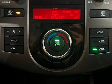 Kia Cerato, 2010г, передний привод, автомат
