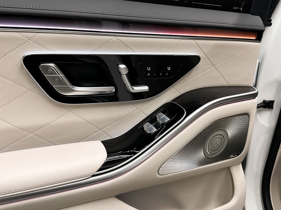 Mercedes-Benz S-Класс, 2023г., полный привод, автомат