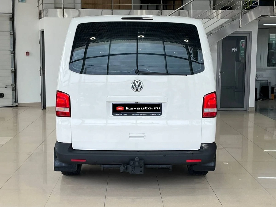 Volkswagen Caravelle, 2012г., передний привод, механика