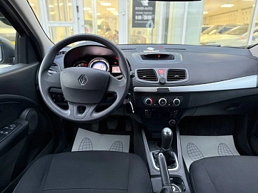 Renault Megane, 2014г, передний привод, механика