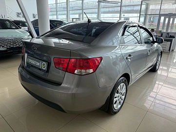 Kia Cerato, 2012г, передний привод, механика