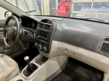 Kia Cerato, 2007г, передний привод, механика