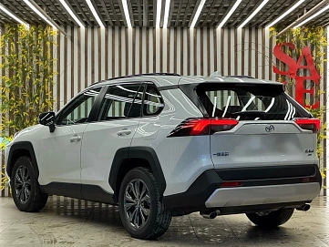 Toyota RAV4, 2025г, полный привод, вариатор