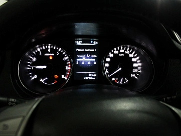 Nissan X-Trail, 2017г, передний привод, механика