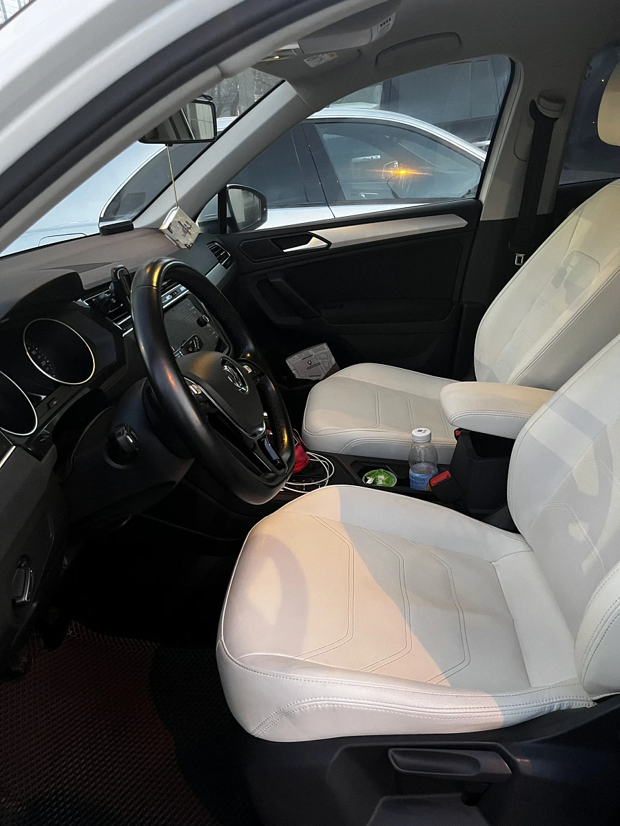 Volkswagen Tiguan, 2020г., передний привод, робот