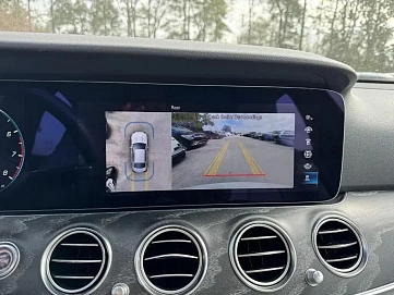 Mercedes-Benz E-Класс, 2022г, задний привод, автомат