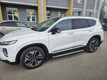 Hyundai Santa Fe, 2018г, передний привод, автомат