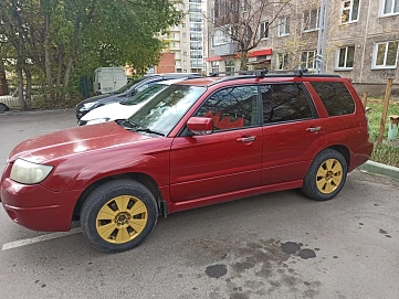 Subaru Forester, 2005г, полный привод, автомат