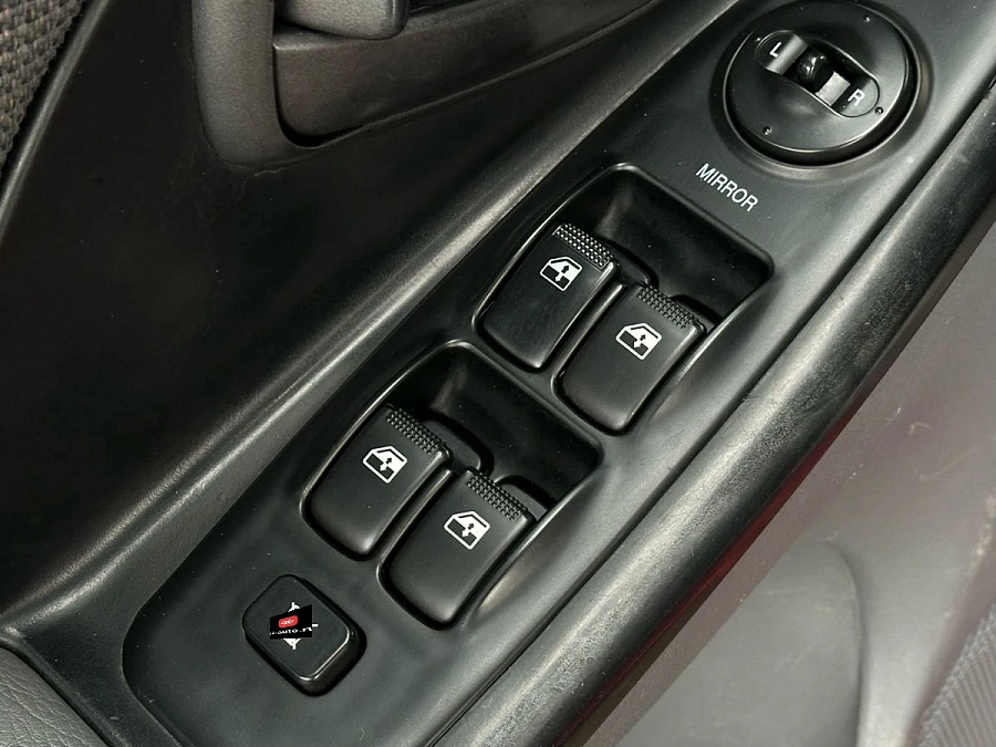 Hyundai Elantra, 2004г., передний привод, механика