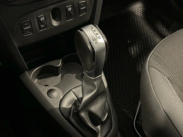 Renault Logan, 2021г, передний привод, автомат