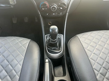Hyundai Solaris, 2013г, передний привод, механика