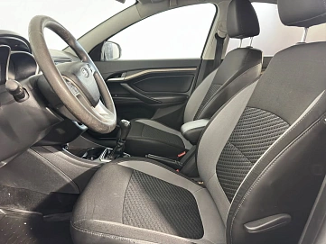 Lada (ВАЗ) Vesta, 2018г, передний привод, механика