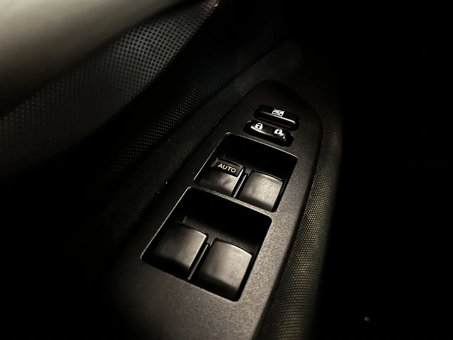 Toyota Auris, 2008г., передний привод, робот