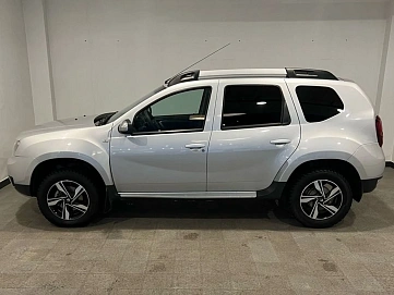 Renault Duster, 2016г, передний привод, автомат