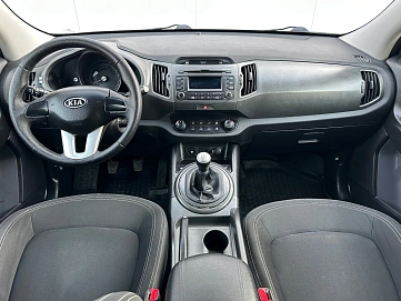 Kia Sportage, 2011г, передний привод, механика