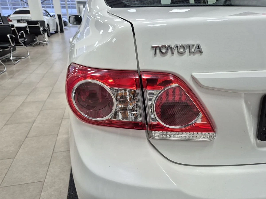 Toyota Corolla, 2011г., передний привод, автомат