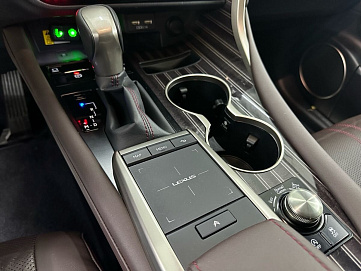 Lexus RX, 2022г, полный привод, автомат