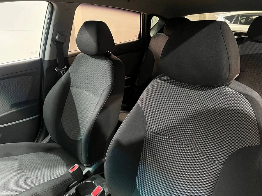 Hyundai Solaris, 2013г., передний привод, механика