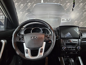 Kia Sorento, 2011г, полный привод, автомат