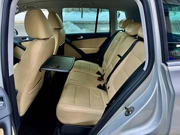 Volkswagen Tiguan, 2010г, полный привод, автомат