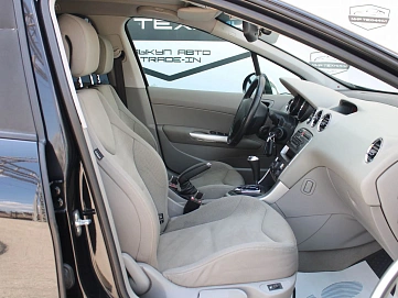 Peugeot 308, 2009г, передний привод, автомат