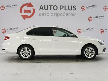 Volkswagen Jetta, 2015г, передний привод, автомат