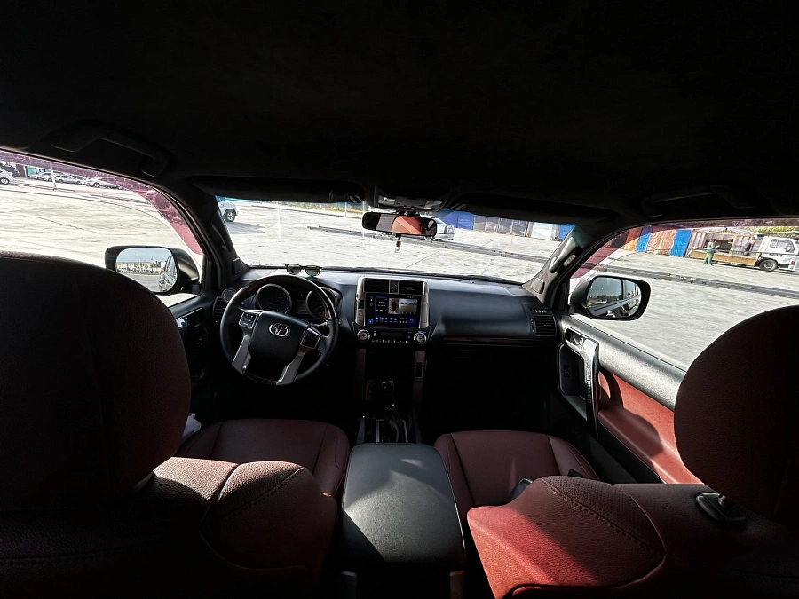 Toyota Land Cruiser Prado, 2010г., полный привод, автомат