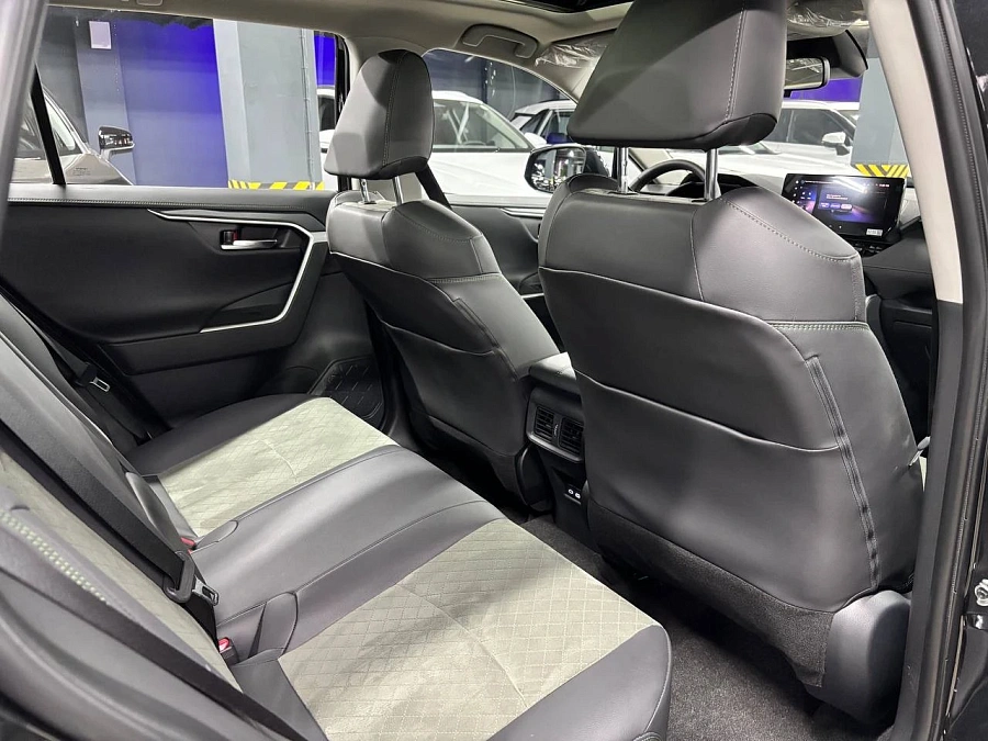 Toyota RAV4, 2025г., полный привод, вариатор