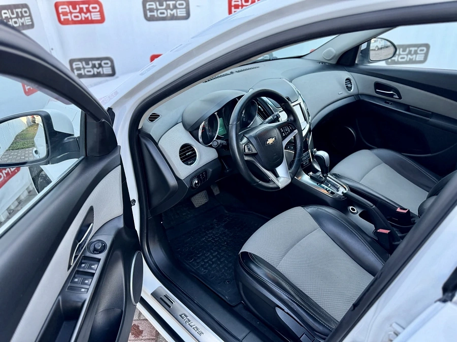 Chevrolet Cruze, 2013г., передний привод, автомат