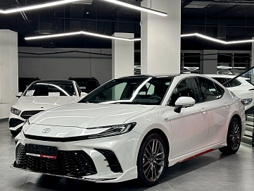 Toyota Camry, 2025г, передний привод, вариатор