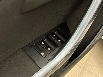 Opel Astra, 2013г, передний привод, механика