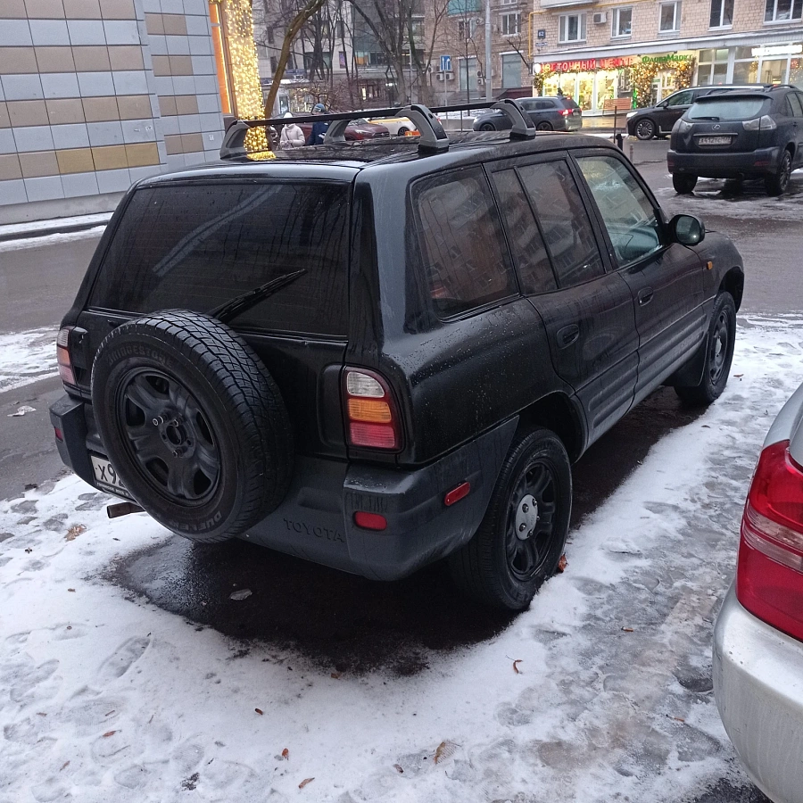 Toyota RAV4, 1998г., полный привод, автомат
