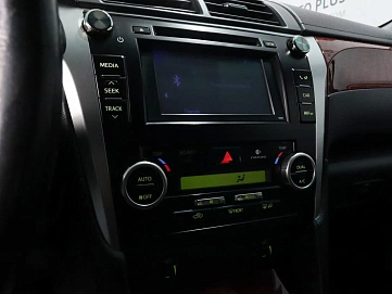 Toyota Camry, 2014г, передний привод, автомат
