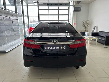 Toyota Camry, 2014г, передний привод, автомат