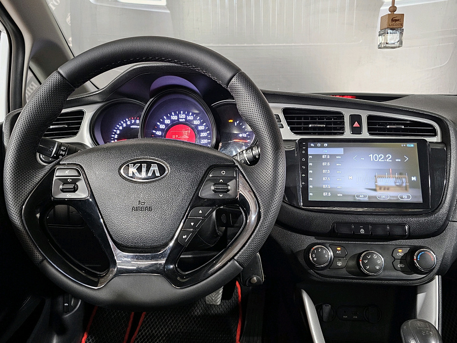 Kia Ceed, 2012г., передний привод, механика