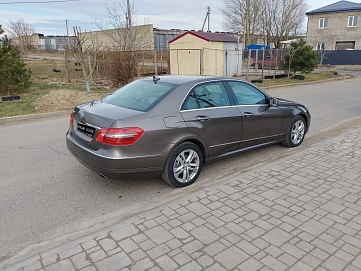 Mercedes-Benz E-Класс, 2010г, задний привод, автомат