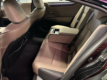 Lexus ES, 2025г, передний привод, вариатор
