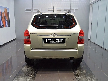 Hyundai Tucson, 2007г, передний привод, автомат