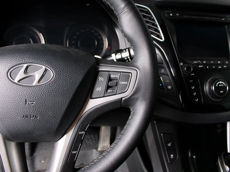 Hyundai i40, 2013г., передний привод, автомат