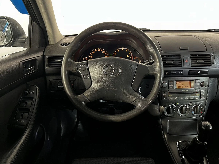 Toyota Avensis, 2008г., передний привод, механика