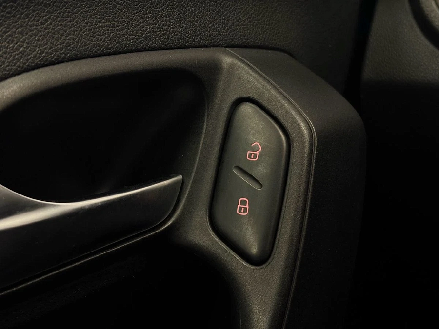 Volkswagen Polo, 2020г., передний привод, механика