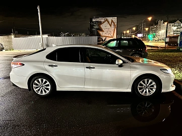 Toyota Camry, 2018г, передний привод, автомат