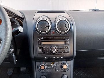 Nissan Qashqai, 2008г, передний привод, механика