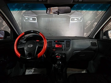 Kia Rio, 2010г., передний привод, автомат
