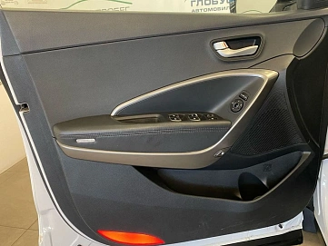 Hyundai Santa Fe, 2016г., полный привод, автомат