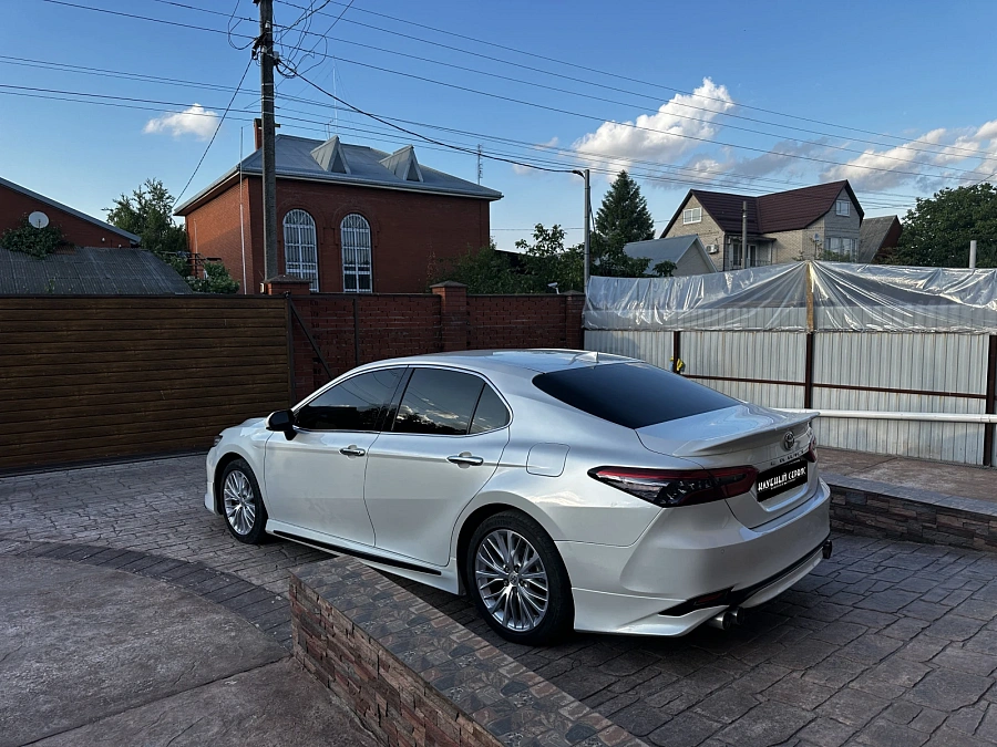 Toyota Camry, 2019г., передний привод, автомат